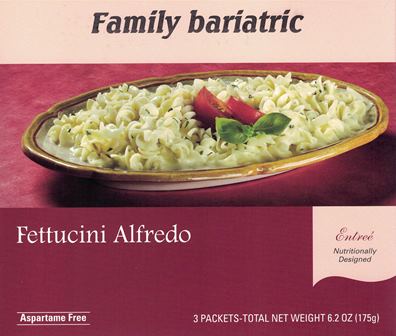 Pasta Fettuccine Alfredo by Robard